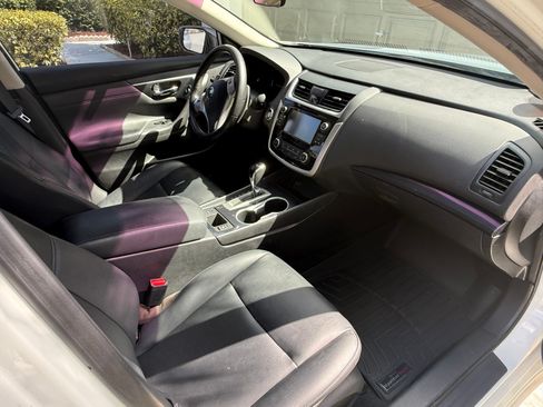 Used 2018 Nissan Altima 2.5 SR w/ SR Midnight Edition image 18