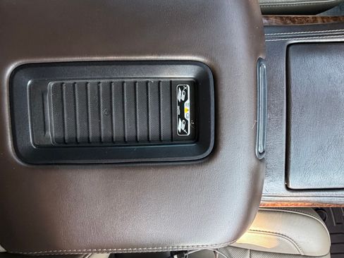 Used 2016 Chevrolet Suburban LTZ AWD/4WD image 6
