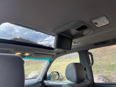 Used 2005 Lexus GX 470 image 17