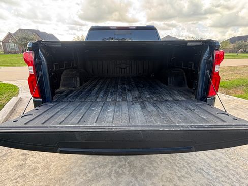 Used 2020 Chevrolet Silverado 1500 LT Trail Boss image 8