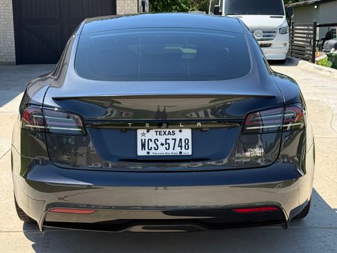 Used 2025 Tesla Model S Plaid image 8