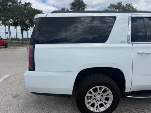 Used 2019 GMC Yukon XL SLT image 19