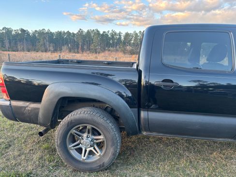 Used 2013 Toyota Tacoma PreRunner w/ Convenience Pkg image 6