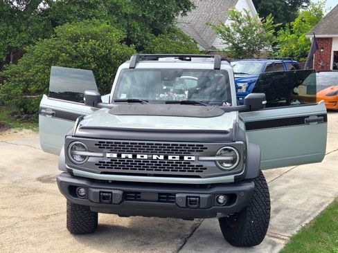 Used 2022 Ford Bronco Badlands AWD/4WD image 4