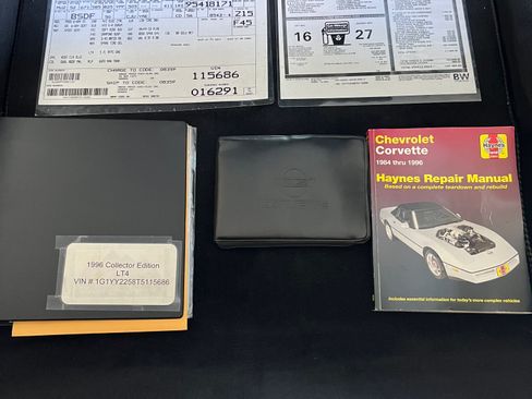 Used 1996 Chevrolet Corvette Coupe image 6