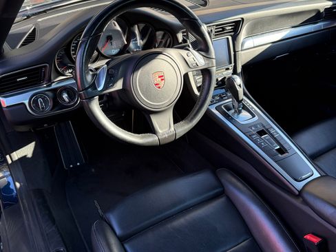 Used 2015 Porsche 911 Targa 4S image 15
