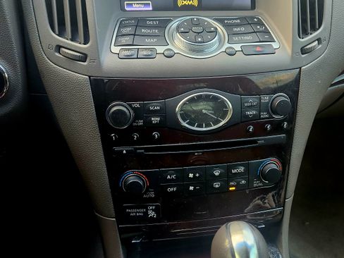 Used 2012 INFINITI G37 x Coupe w/ Premium Pkg image 10