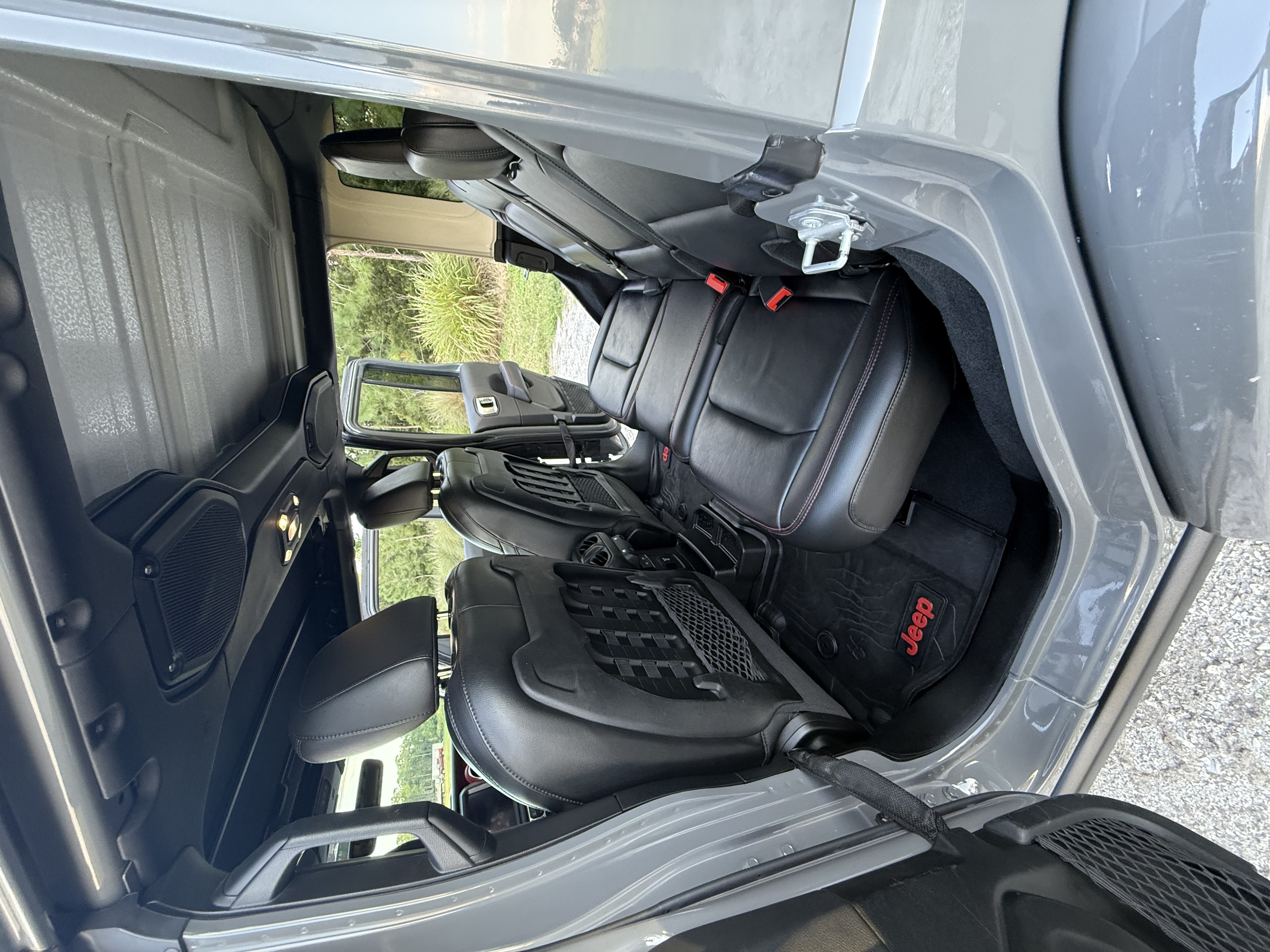 Used 2021 Jeep Wrangler Unlimited Rubicon AWD/4WD image 23