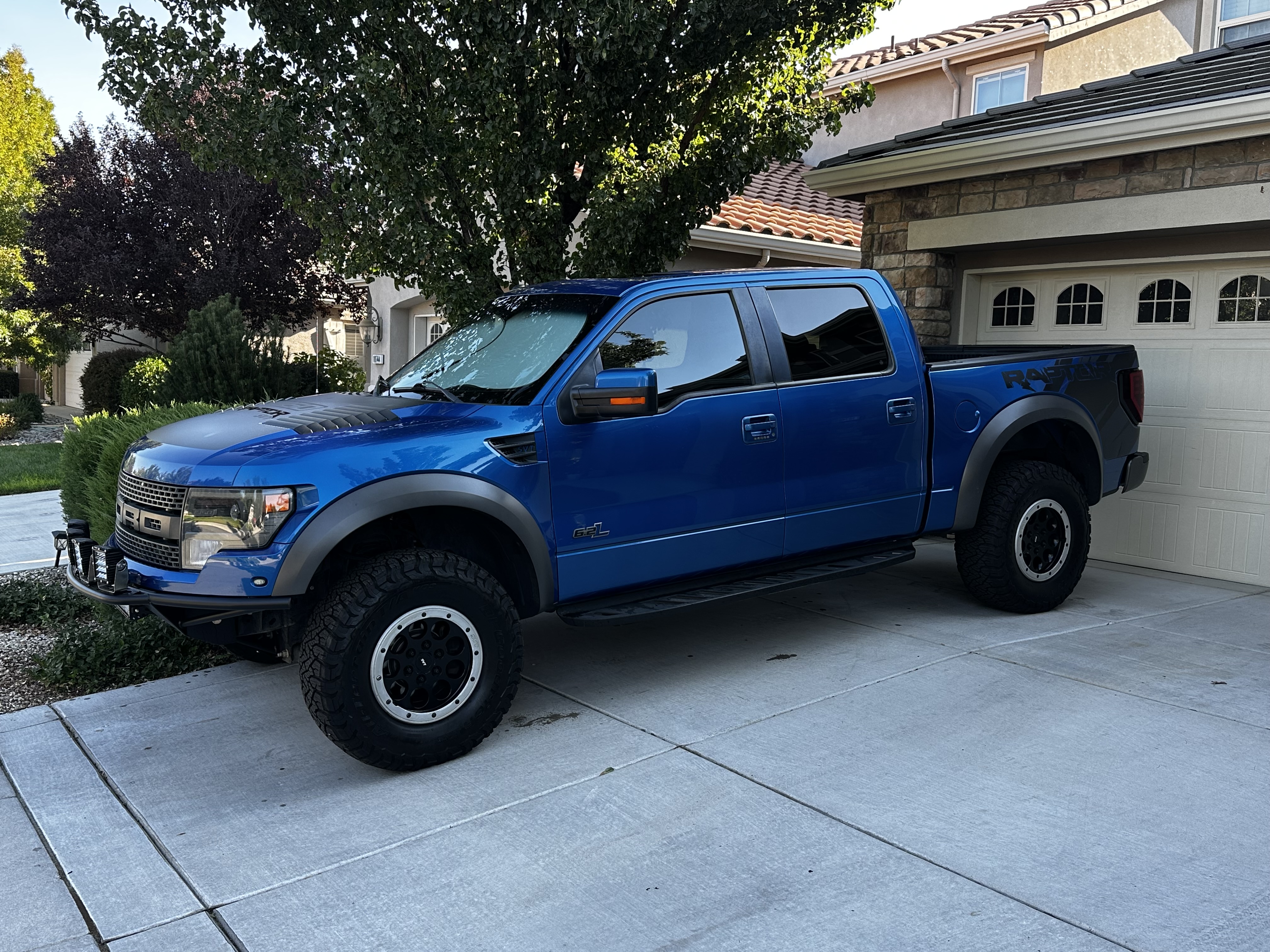 Used 2013 Ford F150 Raptor w/ Luxury Equipment Group AWD/4WD image 1