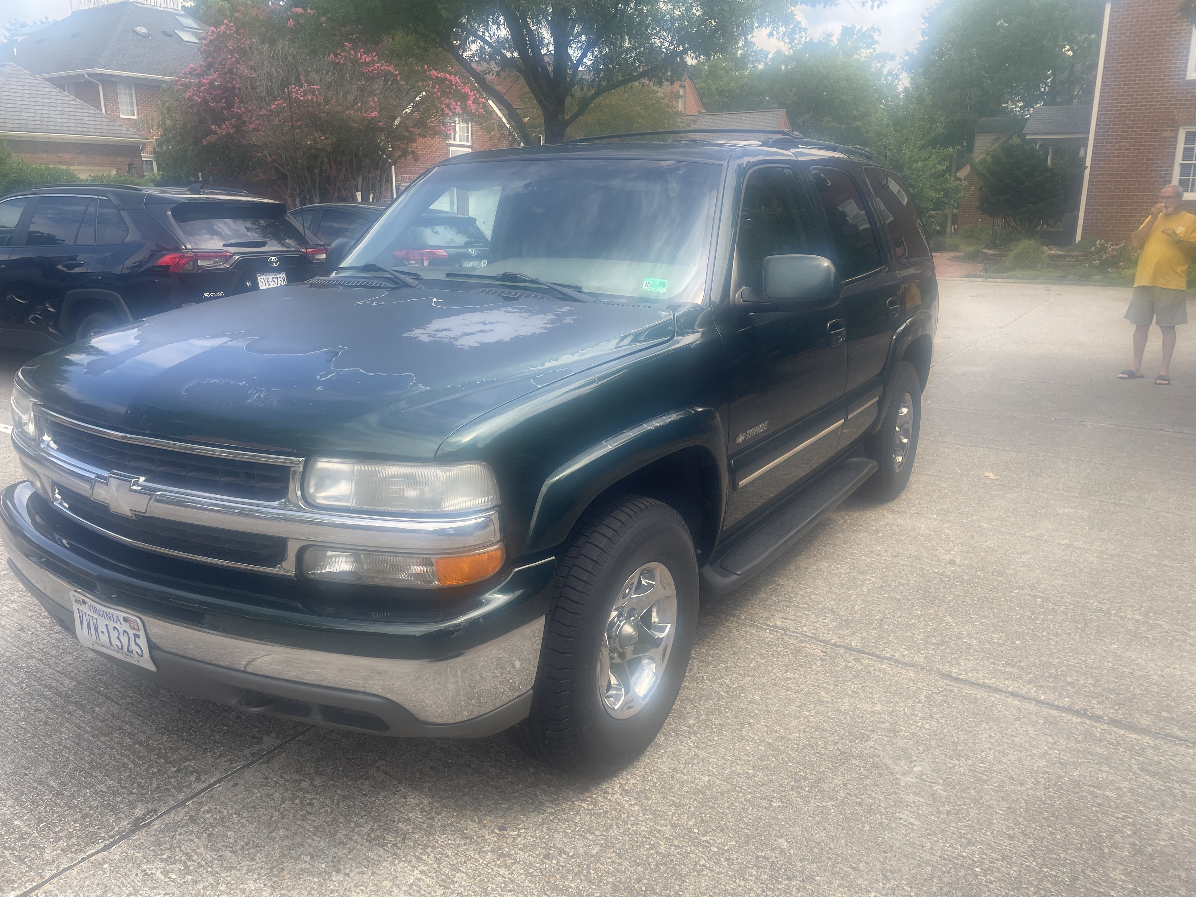 Used 2001 Chevrolet Tahoe LT w/ LT Preferred Equipment Group AWD/4WD image 4