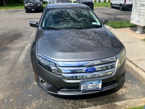 Used 2011 Ford Fusion SE w/ 201A Rapid Spec Order Code FWD image 1