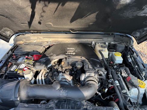 Used 2019 Jeep Wrangler Unlimited Sport AWD/4WD image 24