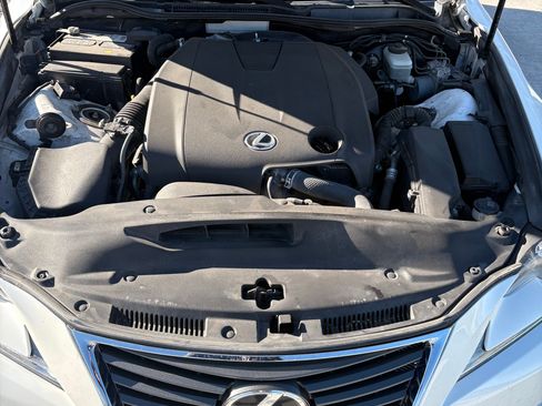 Used 2015 Lexus IS 250 AWD w/ Premium Package image 8