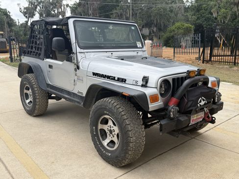 Used 2006 Jeep Wrangler SE AWD/4WD image 1