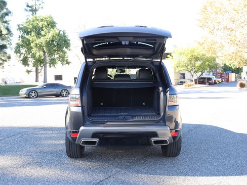 Used 2019 Land Rover Range Rover Sport HSE image 5