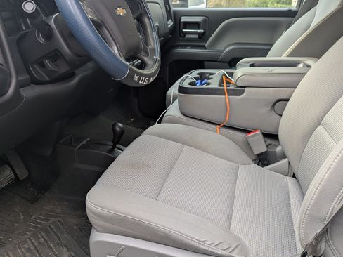 Used 2016 Chevrolet Silverado 1500 Custom w/ Custom Convenience Package image 12