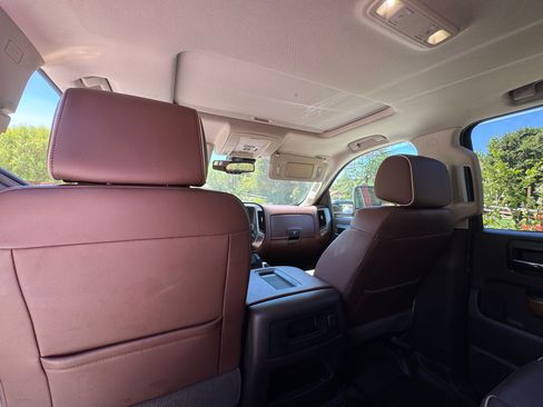 Used 2019 Chevrolet Silverado 2500 High Country w/ Duramax Plus Package AWD/4WD image 11