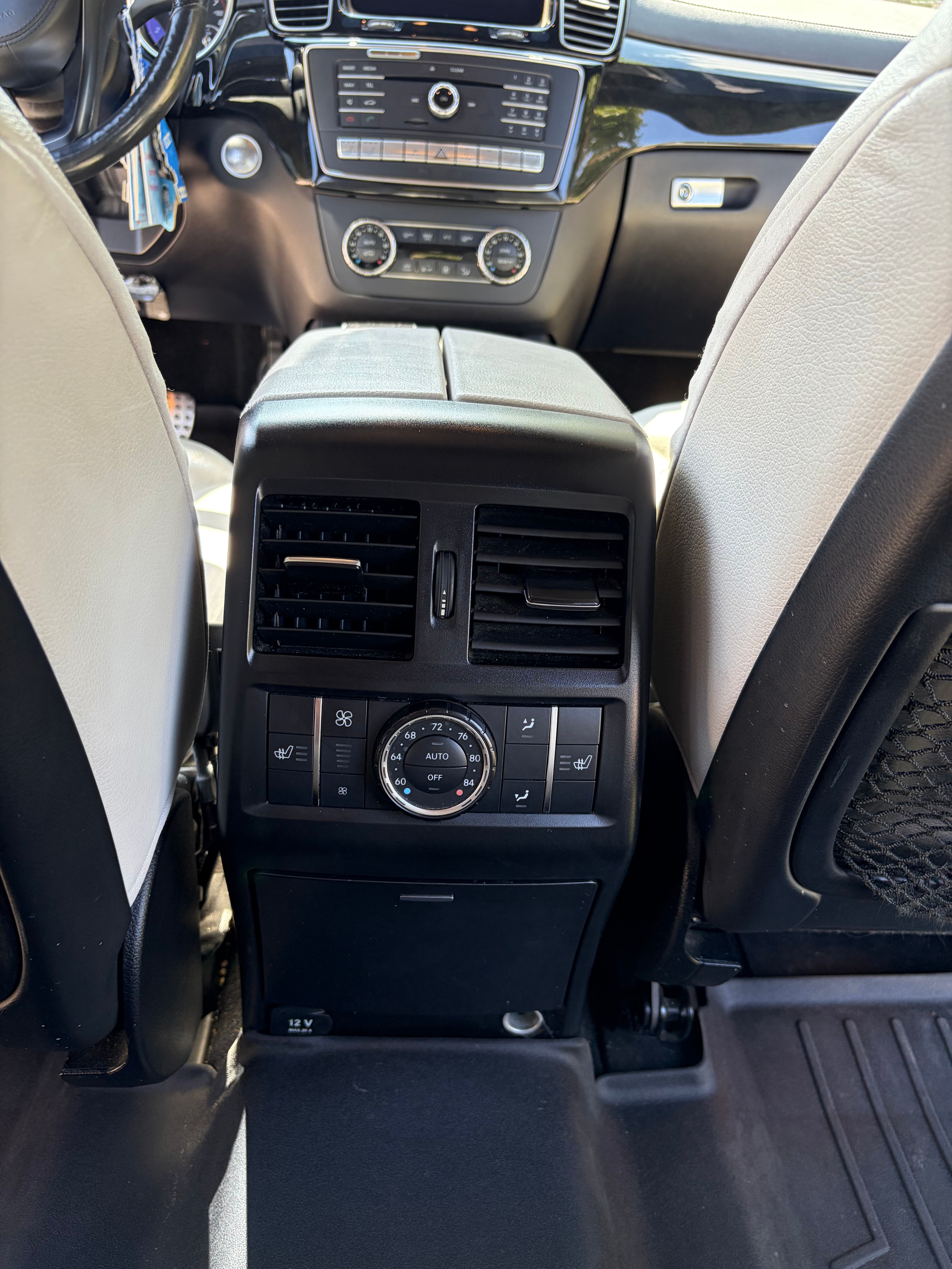 Used 2017 Mercedes-Benz GLS 550 4MATIC image 26