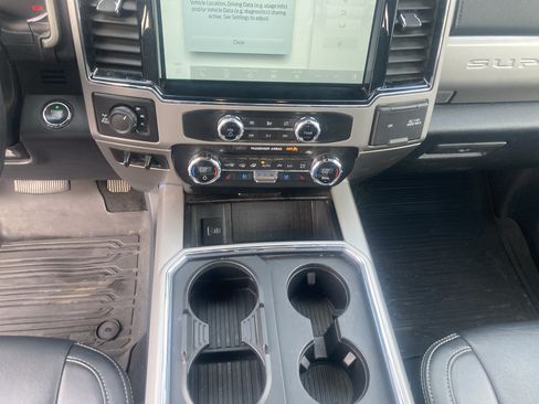 Used 2022 Ford F250 Lariat w/ Tremor Off-Road Package image 18