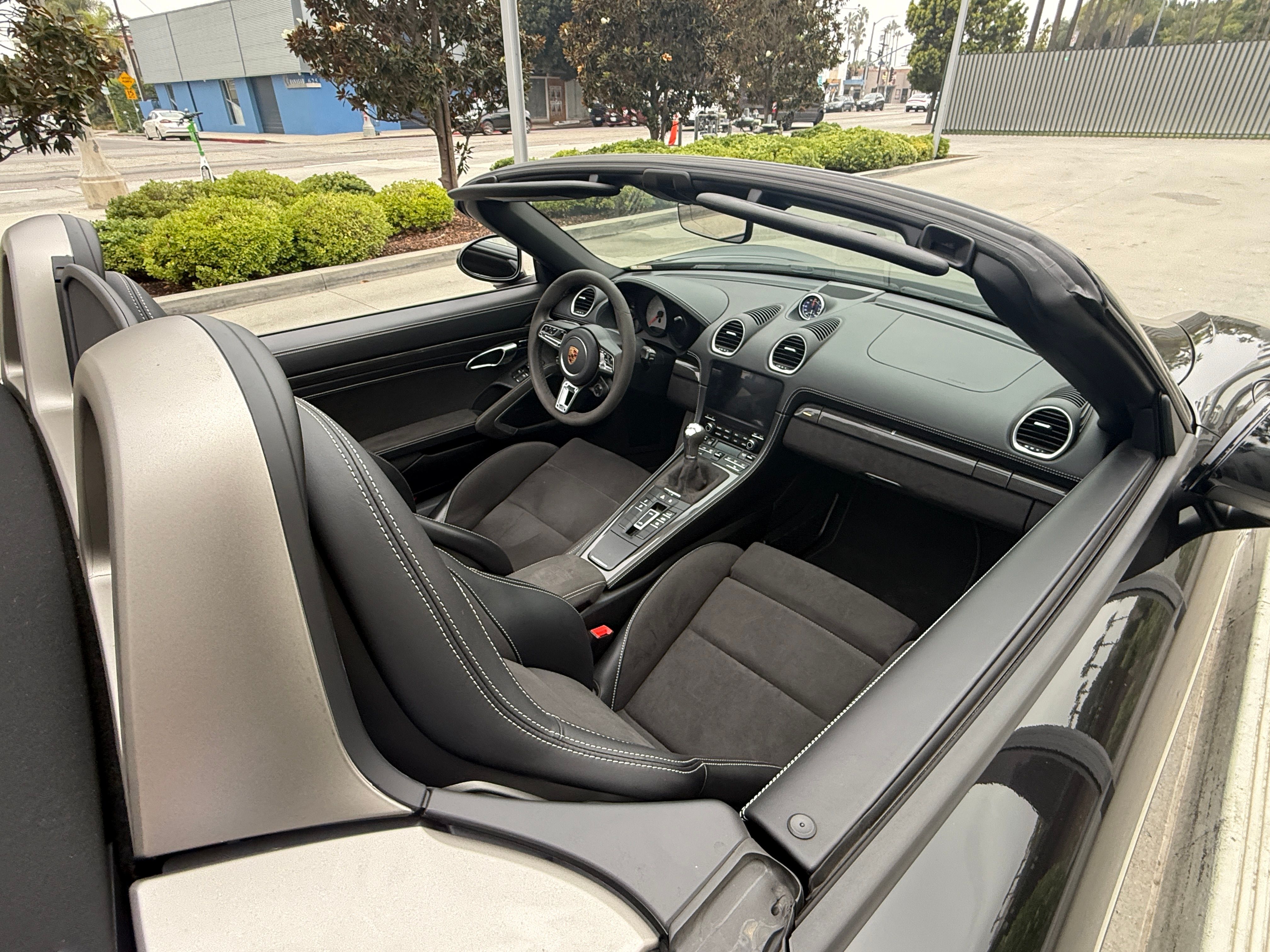 Used 2024 Porsche 718 Boxster GTS RWD image 12