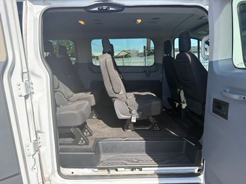 Used 2019 Ford Transit 350 XLT RWD image 4