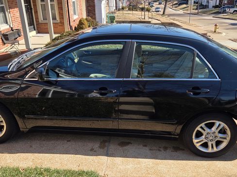 Used 2007 Honda Accord EX image 2
