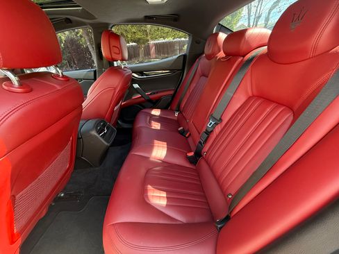 Used 2017 Maserati Ghibli S image 15