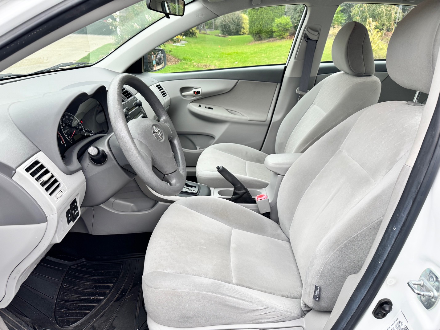 Used 2009 Toyota Corolla LE w/ All Weather Guard Pkg FWD image 10