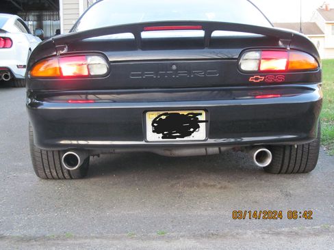 Used 2000 Chevrolet Camaro Z28 w/ SS Performance/Appearance Pkg image 19