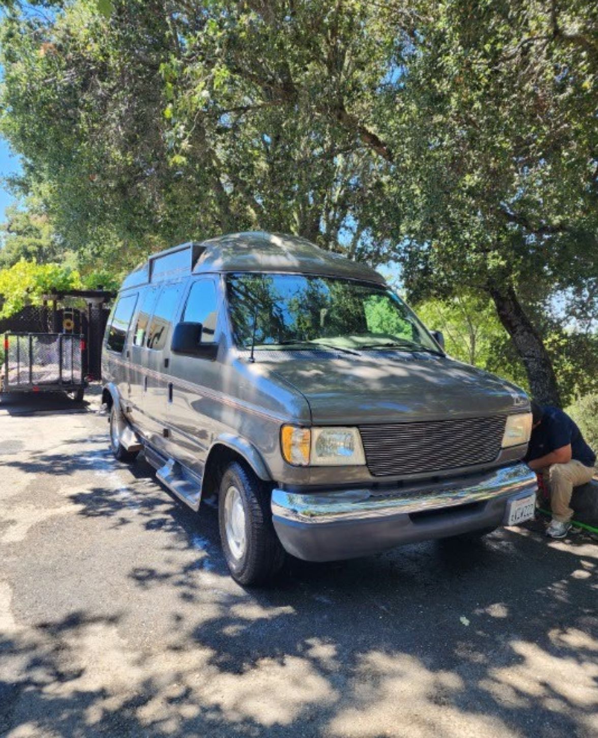 Used 2003 Ford E-150 and Econoline 150 RWD image 2