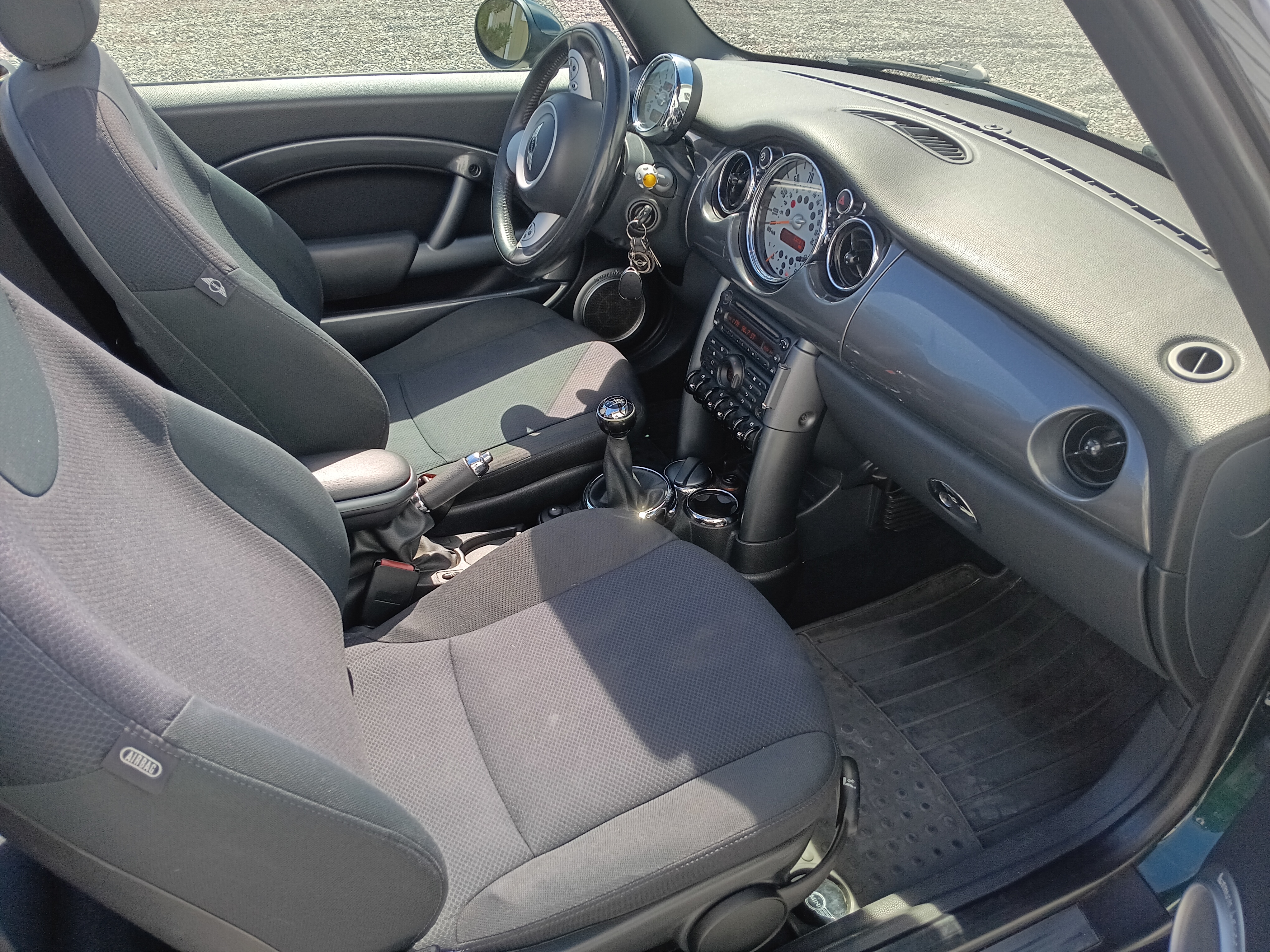 Used 2006 MINI Cooper Convertible FWD image 10