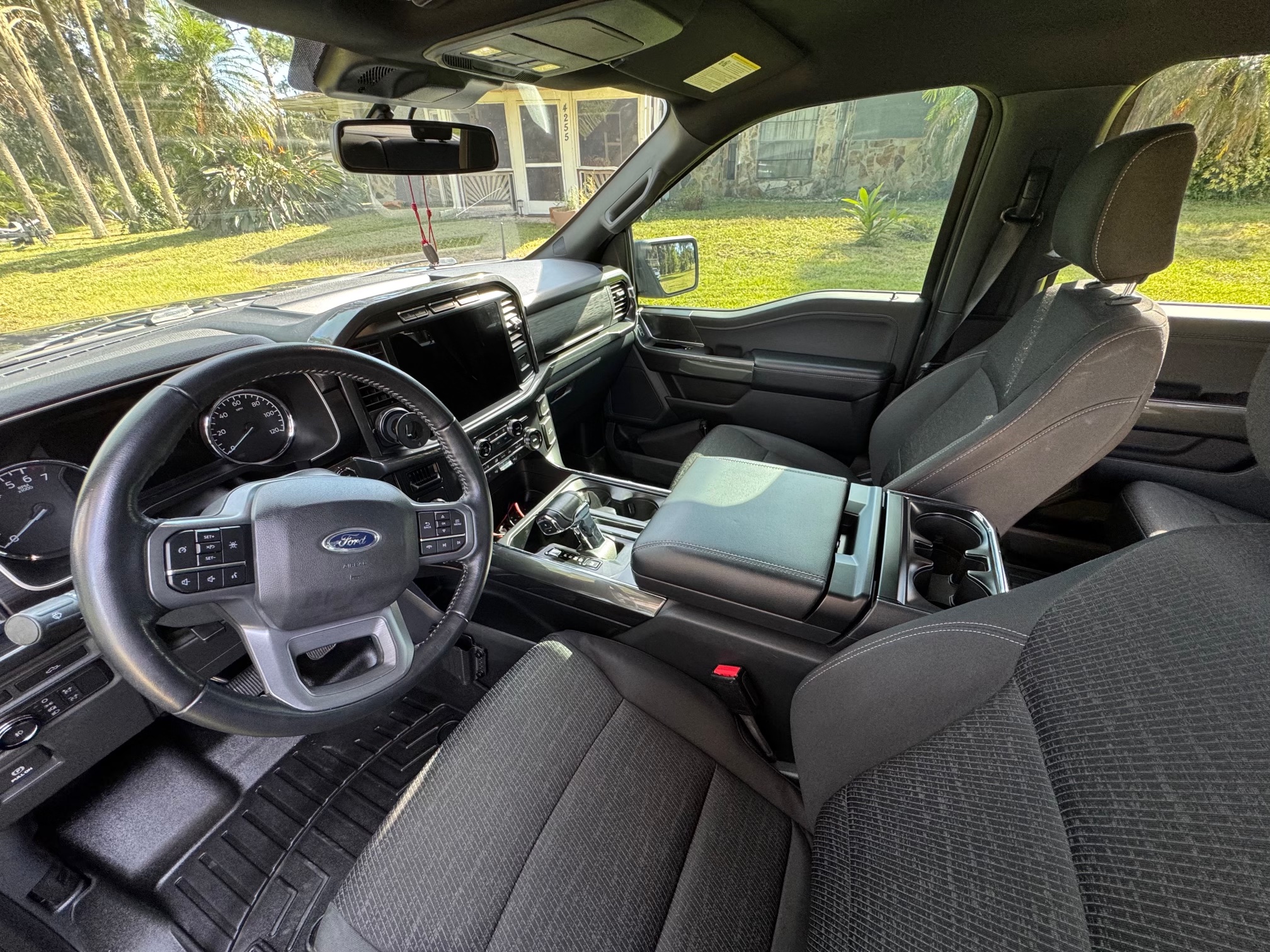 Used 2022 Ford F150 XLT w/ Equipment Group 302A High RWD image 2