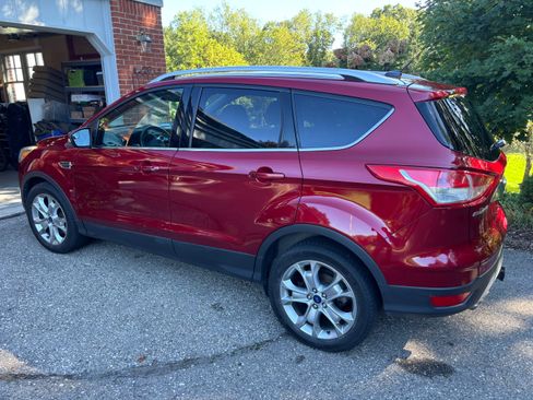 Used 2015 Ford Escape Titanium AWD/4WD image 6