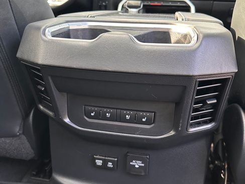 Used 2023 Toyota Tundra Platinum image 19