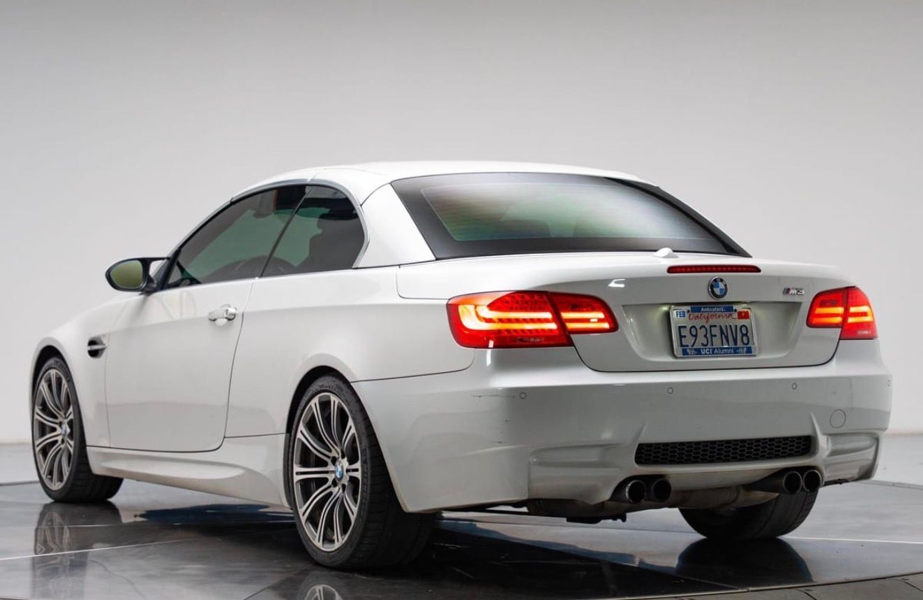 Used 2011 BMW M3 Convertible RWD image 6