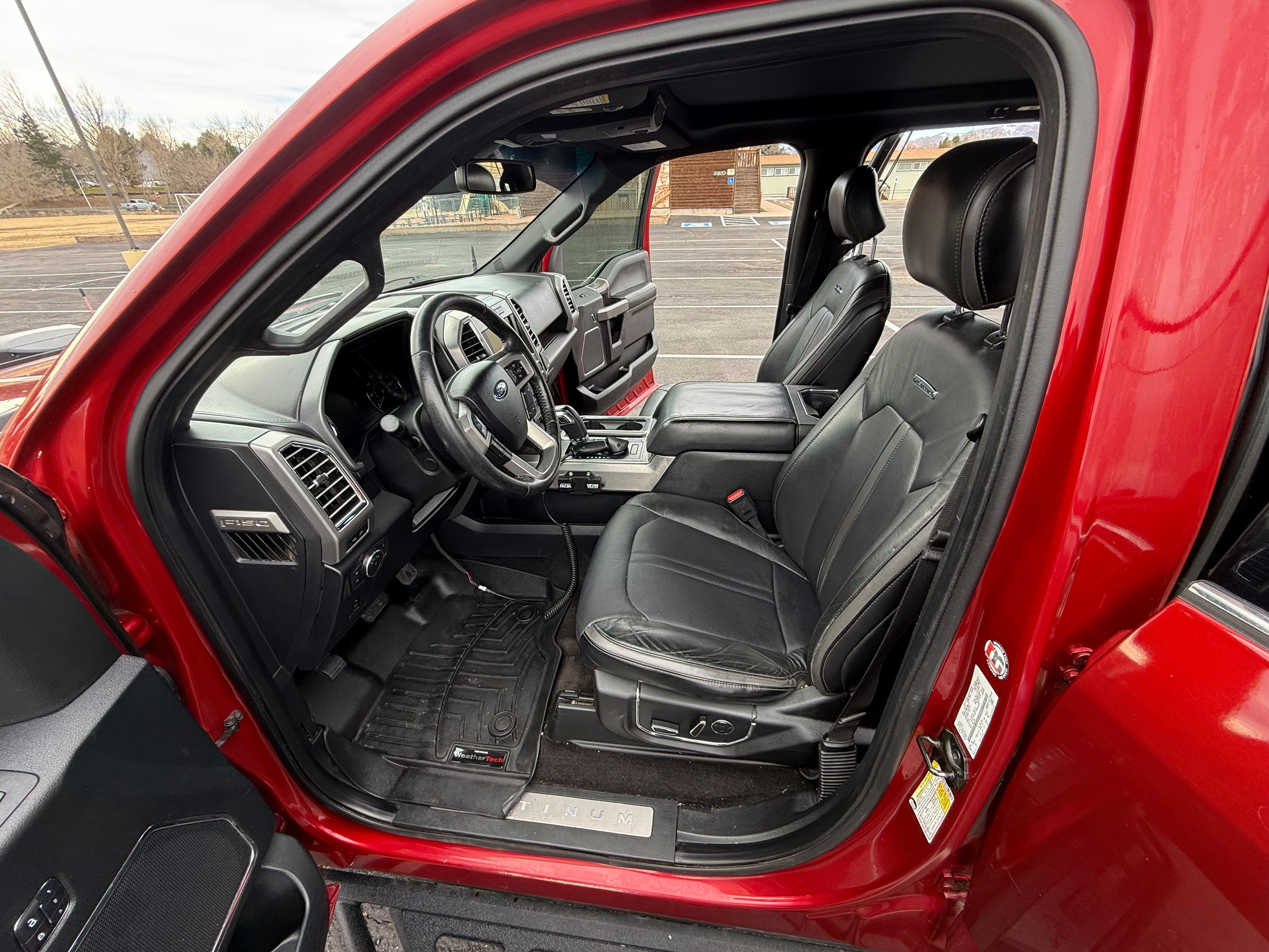 Used 2015 Ford F150 Platinum w/ Technology Package AWD/4WD image 5