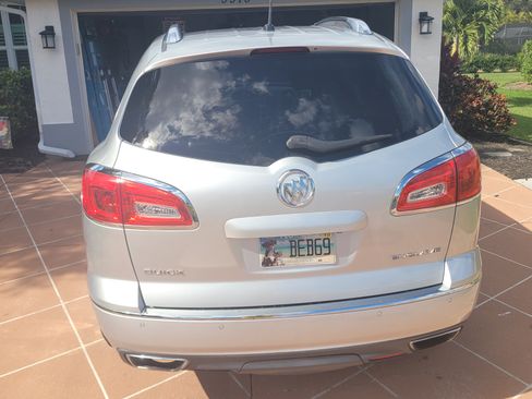 Used 2015 Buick Enclave Leather w/ Trailering Package image 5
