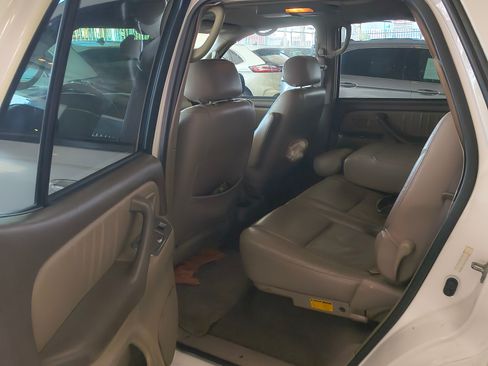 Used 2001 Toyota Sequoia Limited image 20