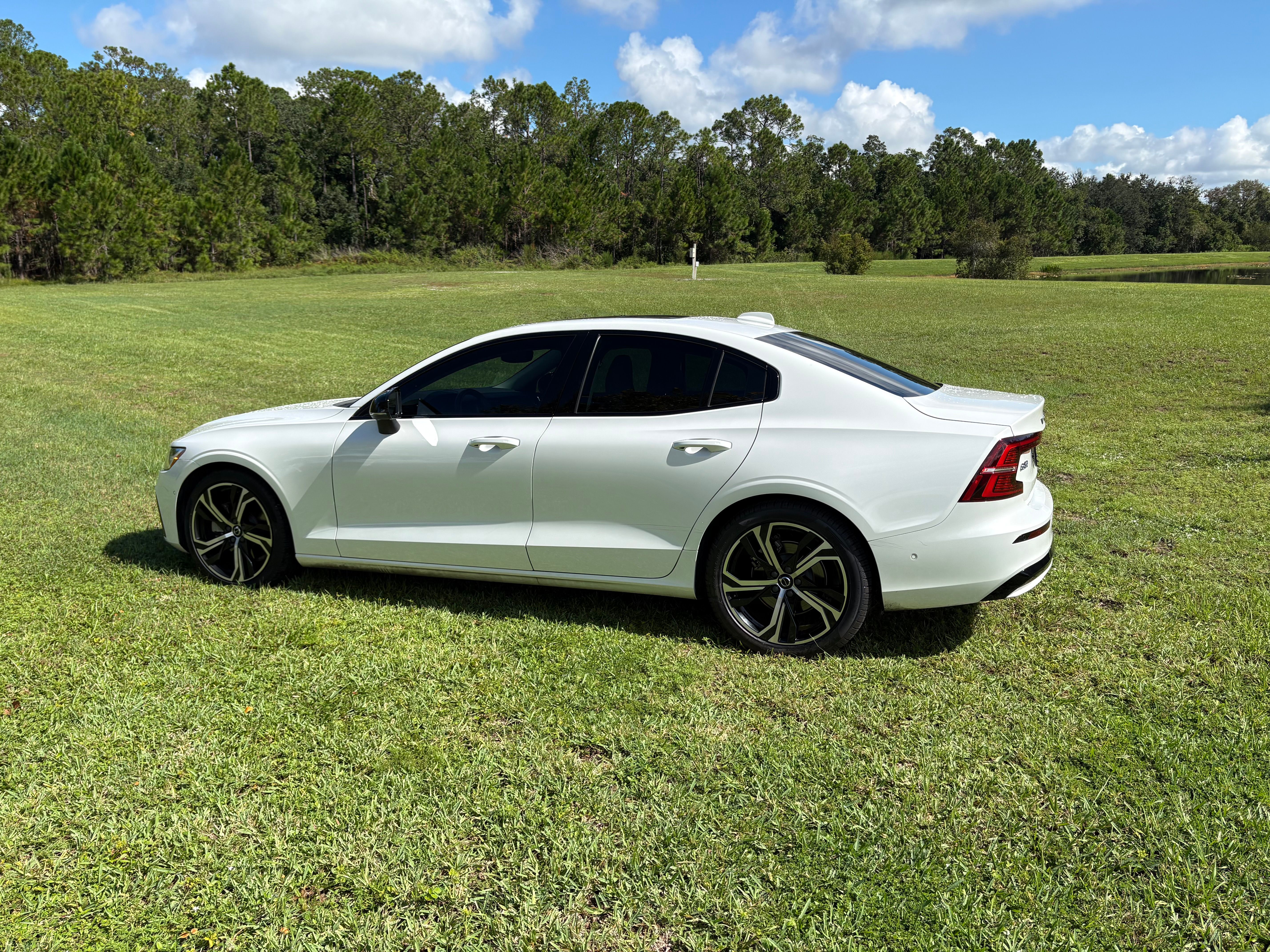 Used 2024 Volvo S60 B5 Plus w/ Protection Package Premier AWD/4WD image 1