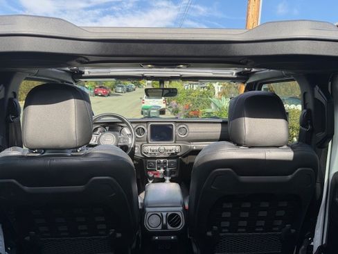 Used 2021 Jeep Wrangler Unlimited Rubicon 4xe w/ Steel Bumper Group image 8