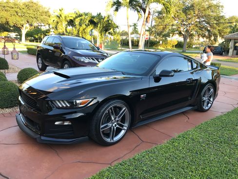 Used 2015 Ford Mustang GT Premium w/ GT Performance Package image 5