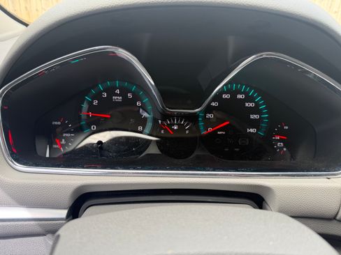 Used 2016 Chevrolet Traverse LT w/ Style and Technology Package image 11