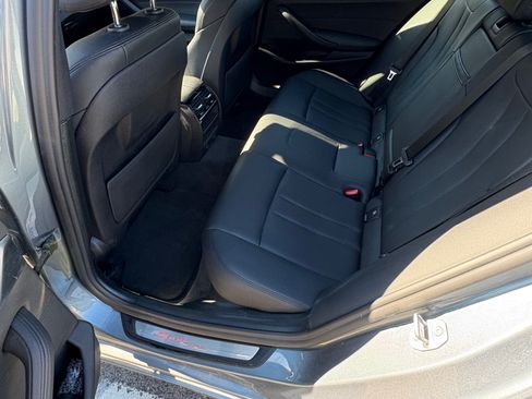 Used 2019 BMW 530i xDrive w/ Convenience Package image 5