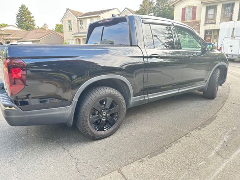 Used 2017 Honda Ridgeline Black Edition image 8