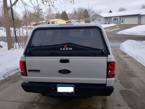 Used 2011 Ford Ranger XL image 4