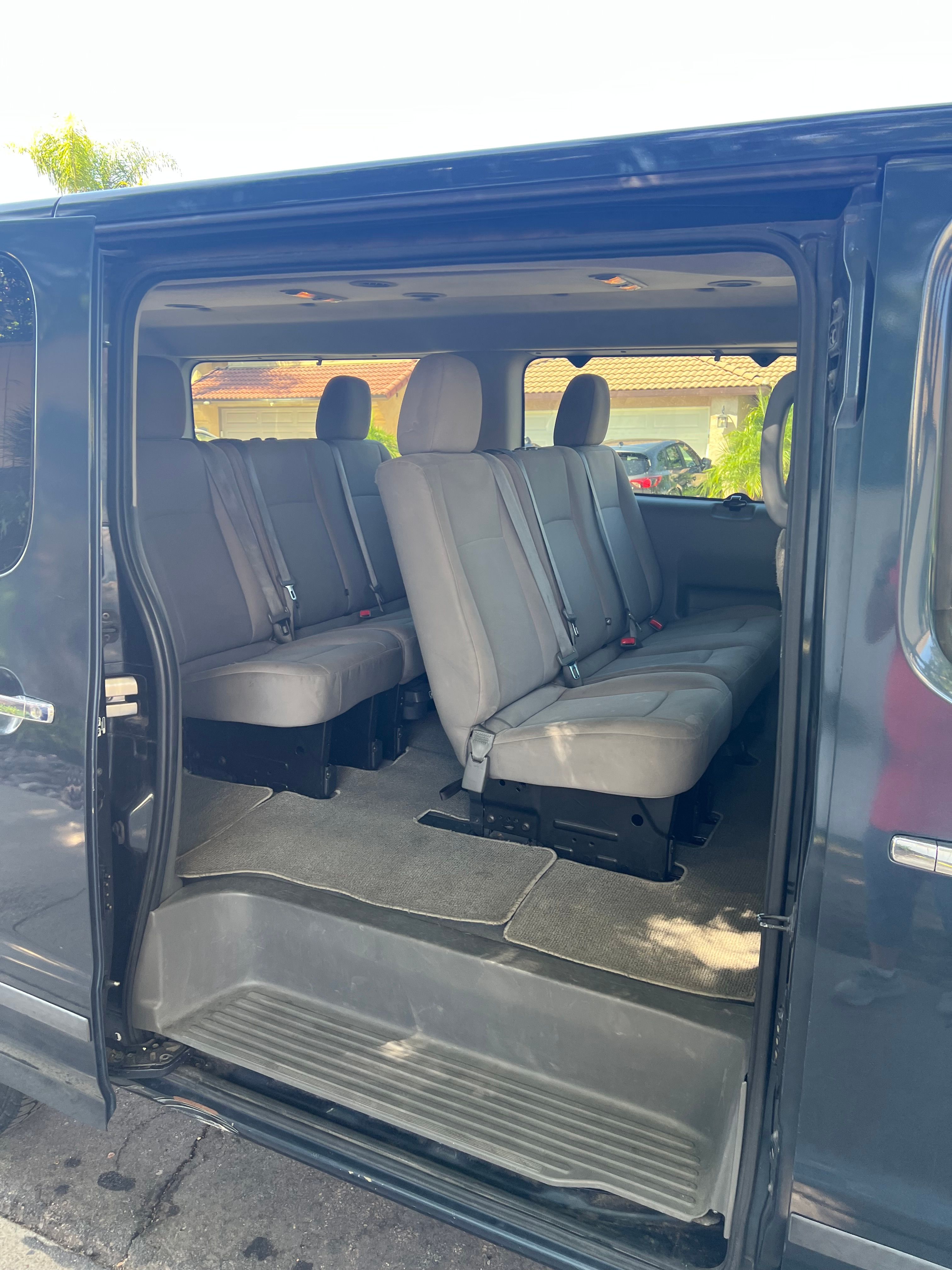 Used 2017 Nissan NV 3500 SV w/ SV Technology Package RWD image 8