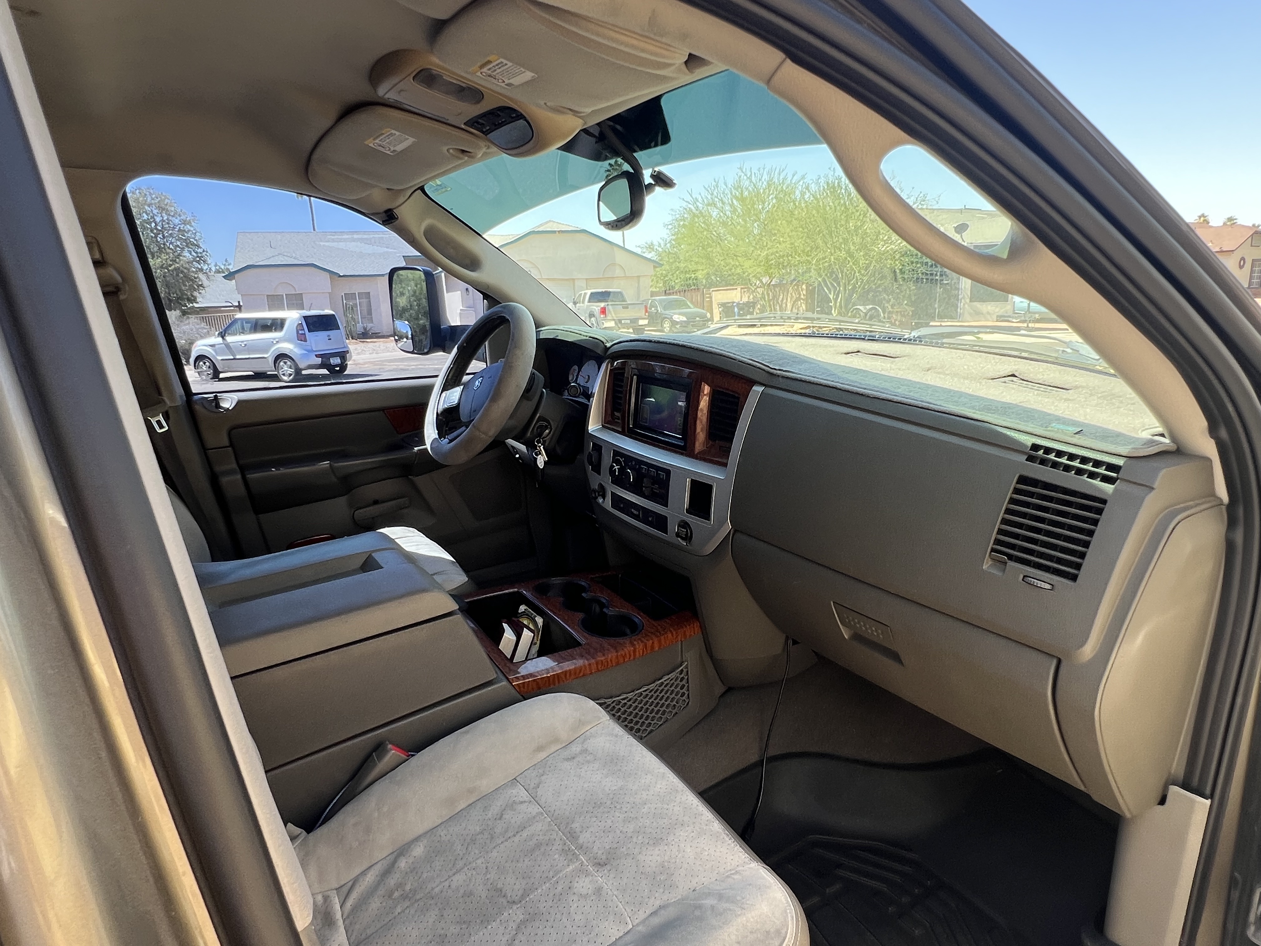 Used 2006 Dodge Ram 2500 Truck Laramie w/ Protection Group AWD/4WD image 5