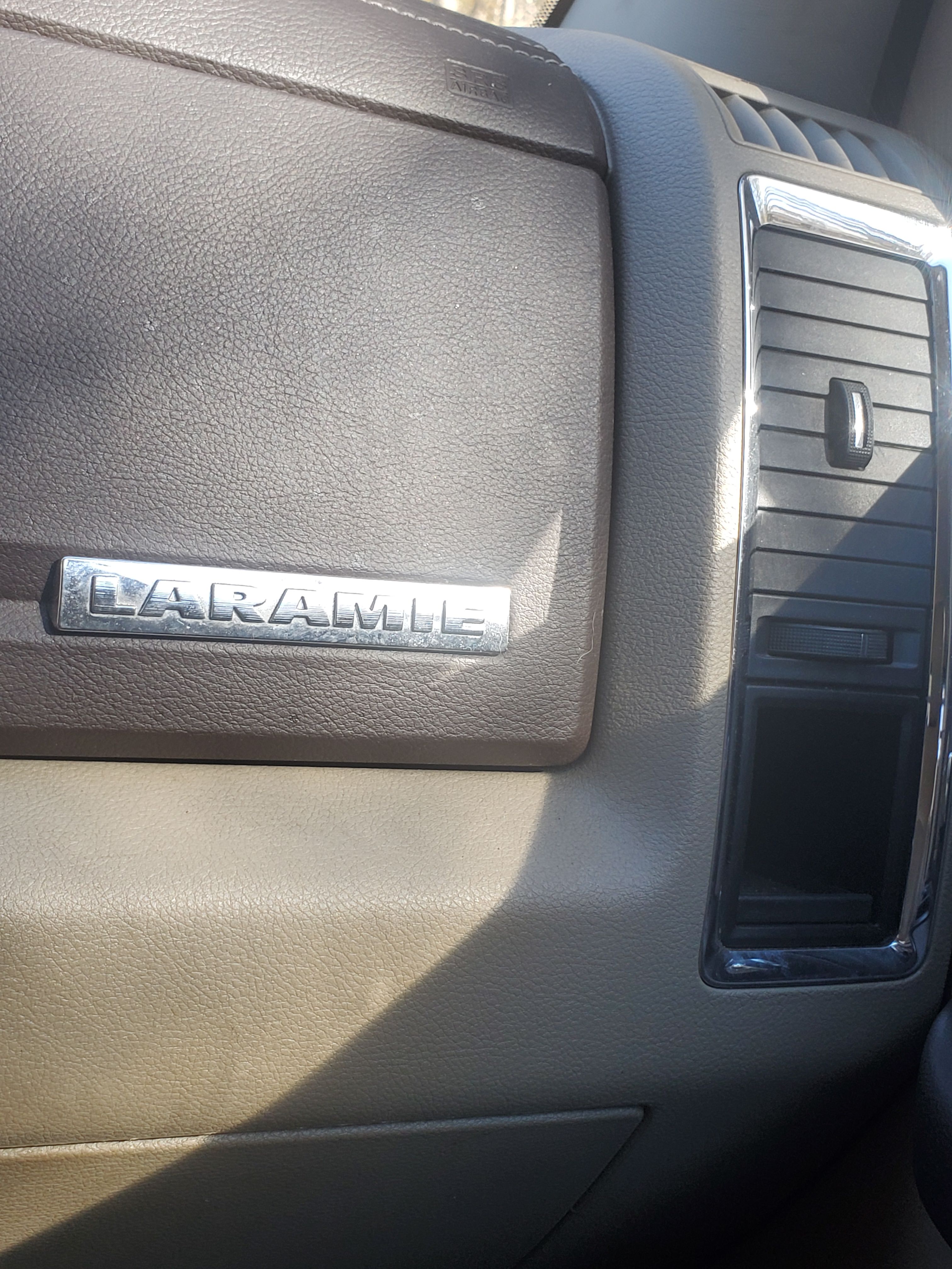 Used 2012 RAM 3500 Laramie w/ Max Tow Pkg RWD image 4