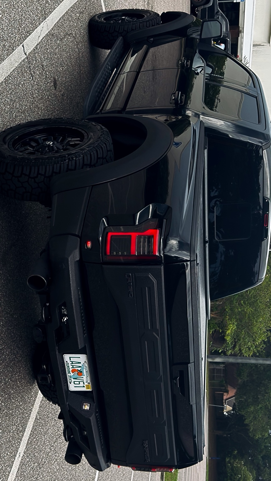 Used 2018 Ford F150 Raptor w/ Equipment Group 802A Luxury AWD/4WD image 9
