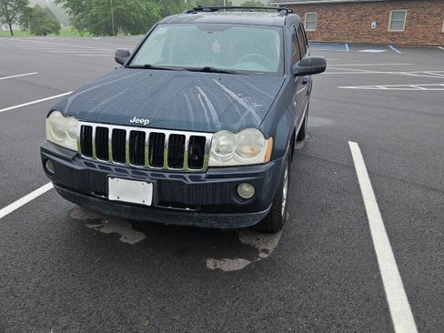 Used 2005 Jeep Grand Cherokee Limited AWD/4WD image 29